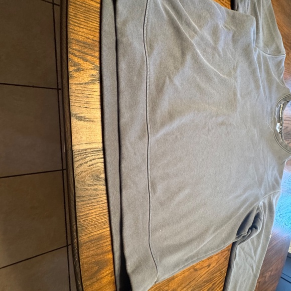 adidas Men's 2XL Gray Logo Crew Neck Pullover Sweater Long Sleeve - Picture 3 of 11